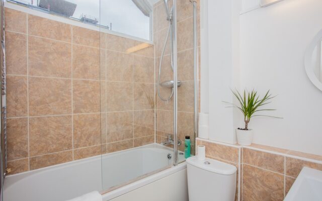 Central 2 Bed Apartment Near the Barbican