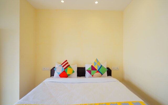 OYO 13160 Home City Heart 3BHK Mall Road