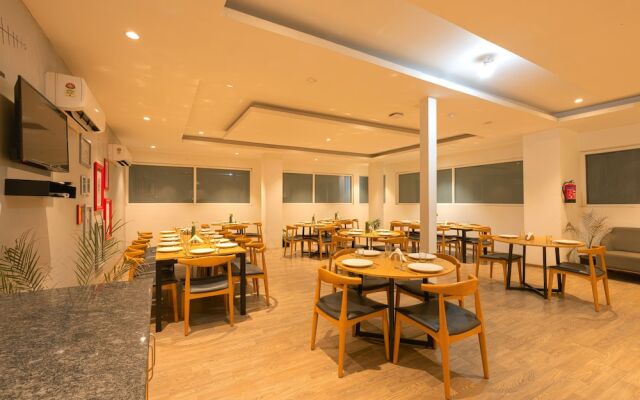Hotel Grand Tashree