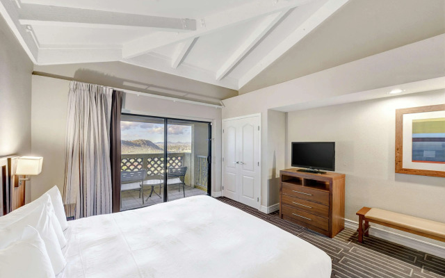 Hilton Phoenix Tapatio Cliffs Resort