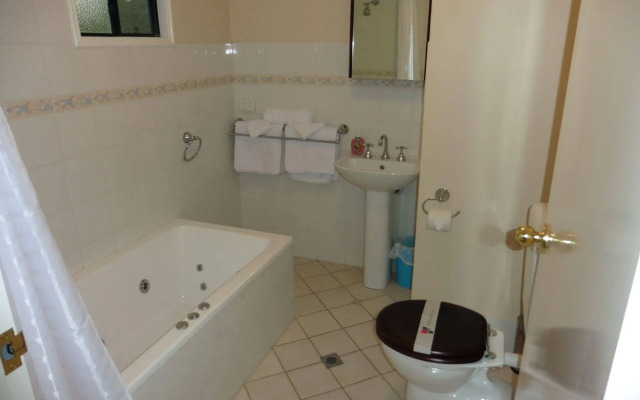 Avon Accommodation York