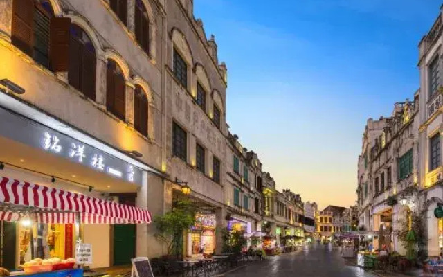 Haikou Mingyanglou Homestay (Qilou Old Street Bell Tower Branch)