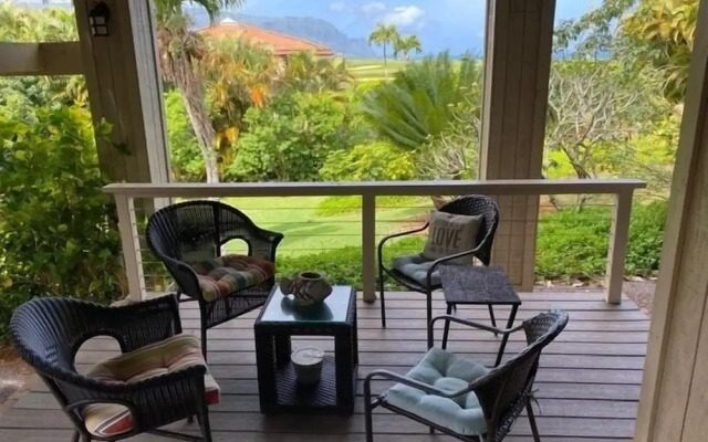 Punahele 3 Bedroom Home by RedAwning