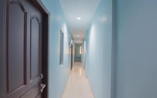 RedDoorz near Nagoya Citywalk Batam 2