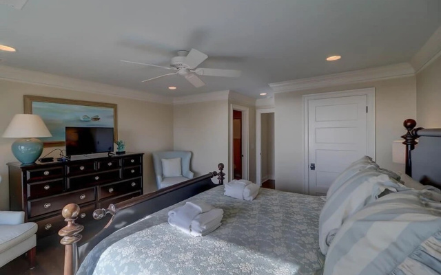 34 Beach Club Villa