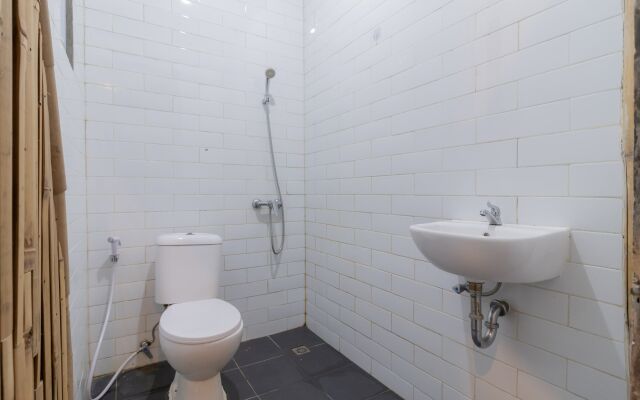 Urbanview Hotel Ta-ke Blok M
