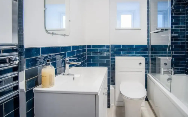 Caldey Island View - 2 Bedroom Apartment - Tenby