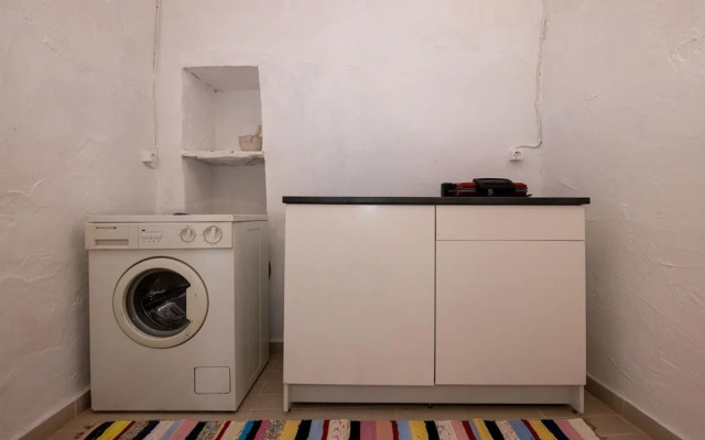 Platanos Cycladic House