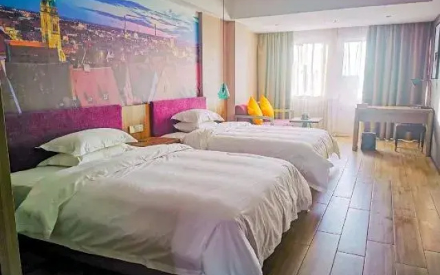 Countryside Yaqing Hotel (Shantou High-speed Railway Station Xinjin Food Plaza)