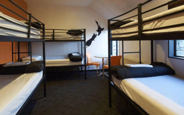 Base Backpackers Queenstown