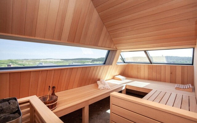 Beachhouse 24