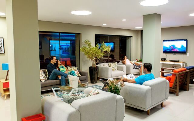 CLH Suites Bonito Centro