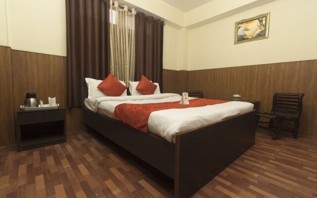 OYO 7431 Hotel Tushita
