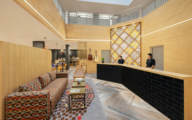 Ginger Surat – Lobby – Surat
