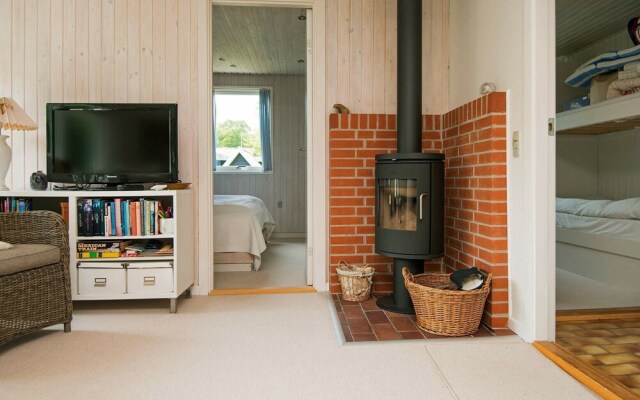 Serene Holiday Home in Grenå near Sea