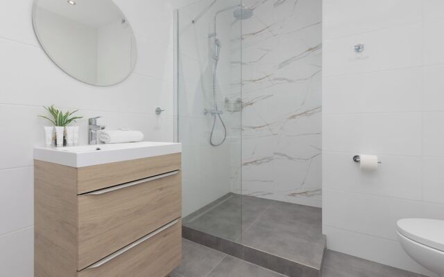 Ursus Sunny Studio by Renters