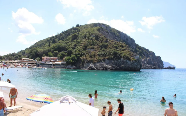 Zefiros Traditional Hotel