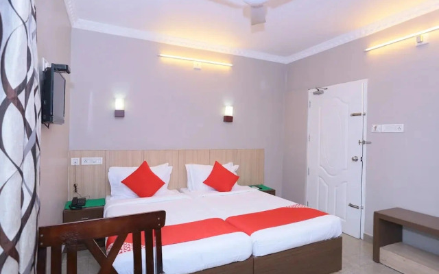 OYO 23116 Gino Tourist Home