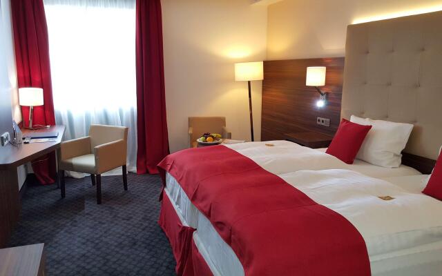 TOP Messehotel Europe - фото 3