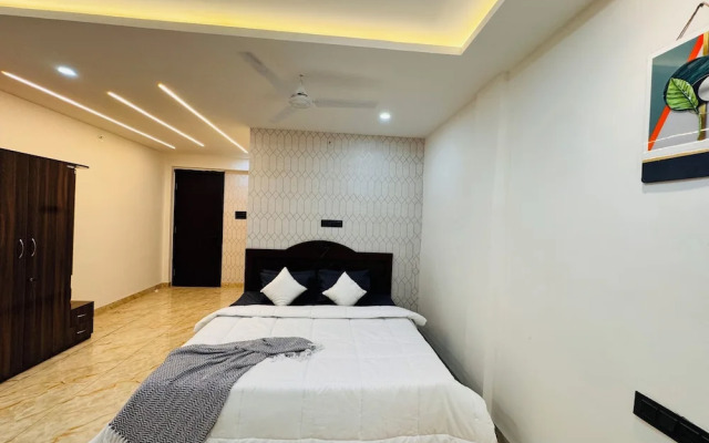 HE Azure 3BHK Bunglow Nr Apollo DB City