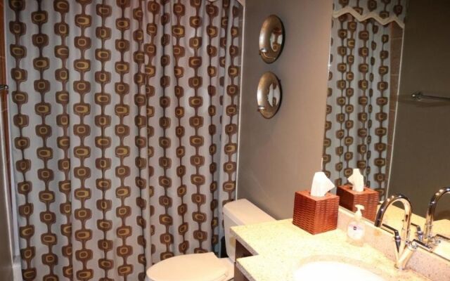 Bella Luna by Prickett Properties