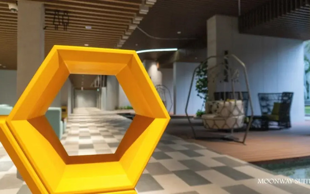 Moonway Luxury Suites At CORE Residence