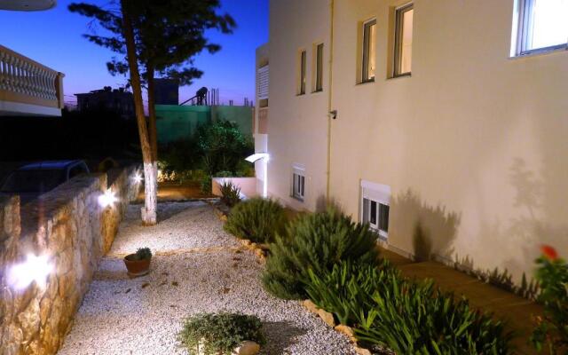 Maria & Manos Guest House, Agios Onoufrios beach