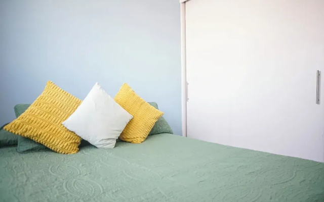Cozy Apartment Poliforum AC