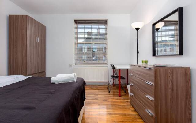 Saddler House Deluxe Guest Room