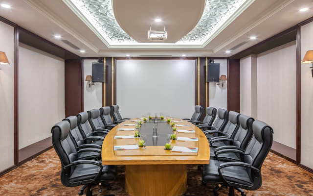 Melia Vinpearl Danang Riverfront