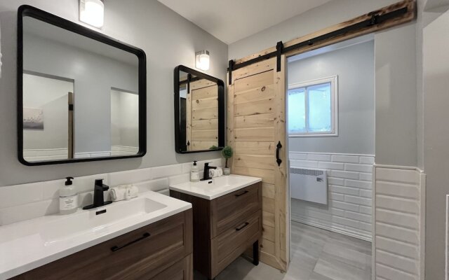 Le Grand Chalet by RVMT