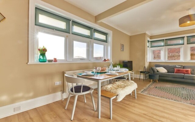 Host Stay Redlands Annexe