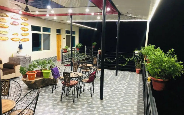 Goroomgo Paradise Inn Dharmsala