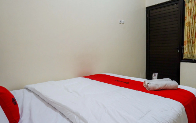 RedDoorz Syariah near Pasar Godong Grobogan