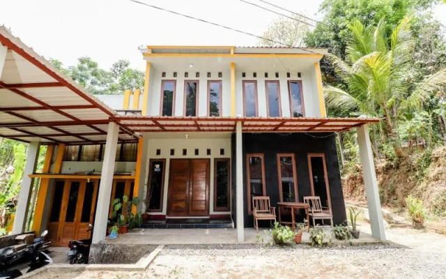 Nabhan Homestay By Zuzu