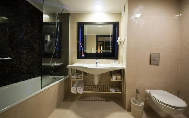Limak Atlantis De Luxe Hotel & Resort