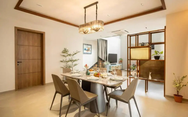 Cloud7 Waves Luxury 4 BHK Villa by Elivaas