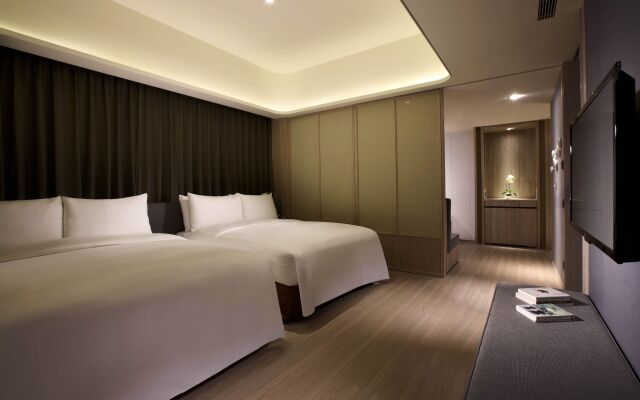 Wellspring by Silks Jiao Xi