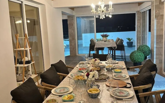 Charming Oroklini Penthouse With Ocean V