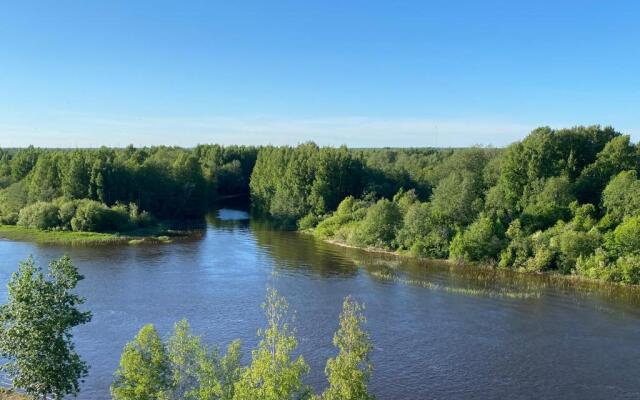 River 29, Baritoni