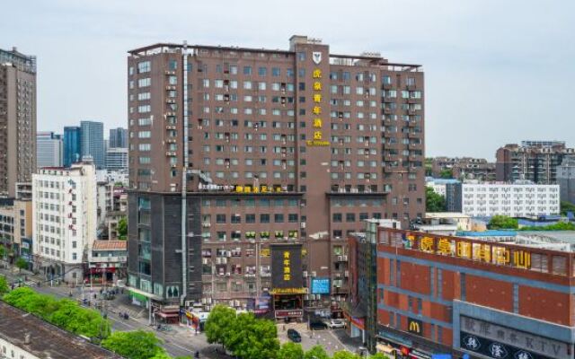 H. Q Youth Hotel