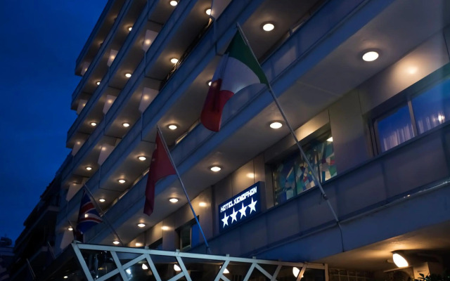 Xenophon Hotel