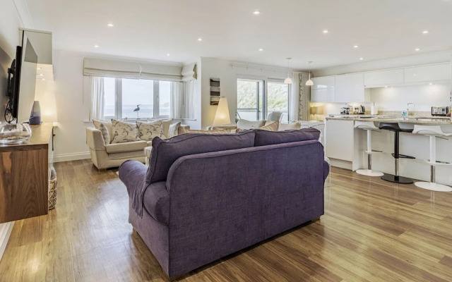Apartment 18, Burgh Island Causeway