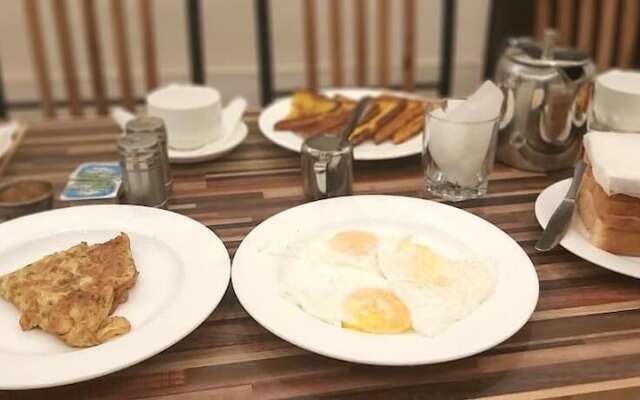 Mairona Hotels Gulberg