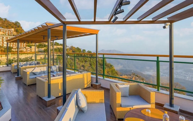 Bloom Boutique - Rishikesh Hills