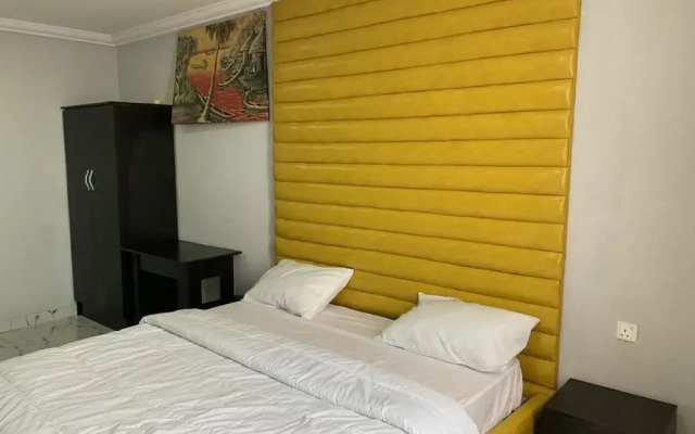 GrandBay Luxury Hotel