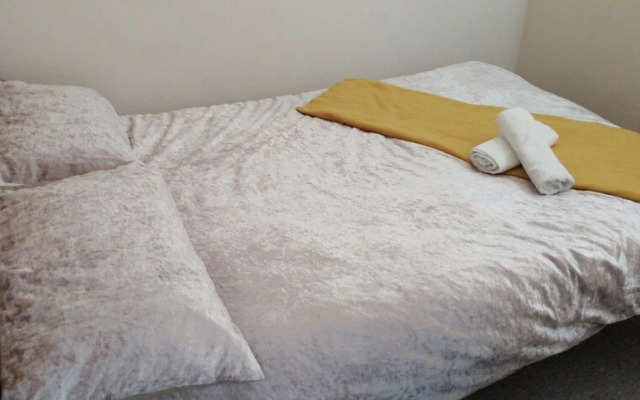 Inviting 4-bed House in Southampton - Home Away