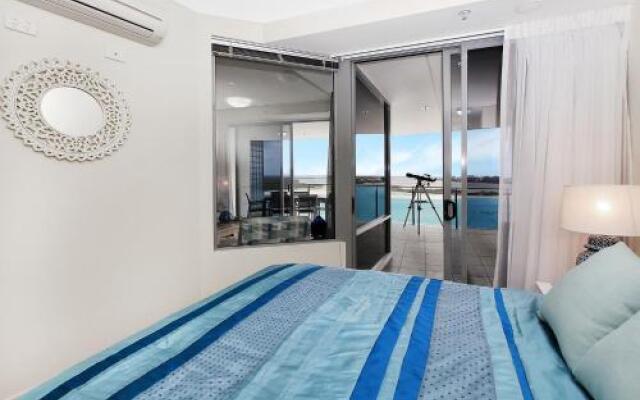 Monaco Unit 905, 12 Otranto St