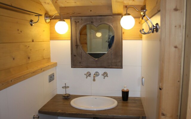 Luxurious Chalet in Le Chinaillon with Sauna