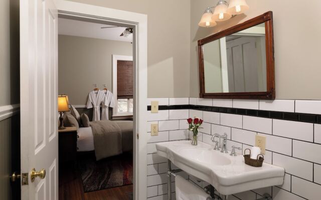 Rosemont Inn Bed & Breakfast